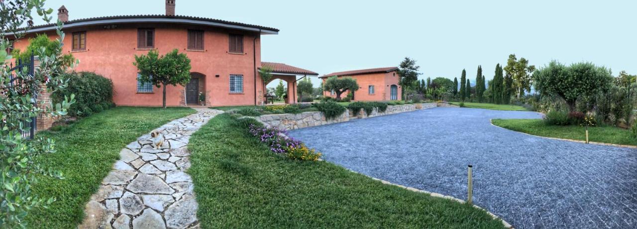 Casale Appia Acomodação com café da manhã Latina Exterior foto